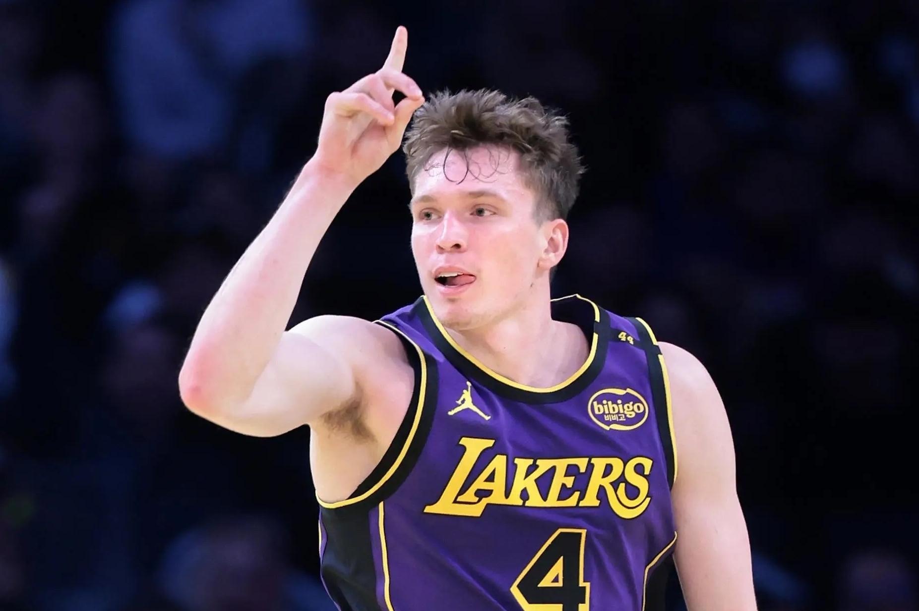 爱游戏登录入口 -赛地聚焦——NBA总决赛今晨热度飙升；洛杉矶湖人刷新队史纪录；态度坚定；心理建设被强调的简单介绍