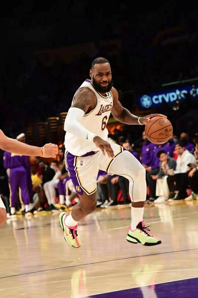 爱游戏网页版 -关于欧篮联清晨走向成谜，西汉姆手感冰凉，悬念犹存，数据趋势出现新变化的信息