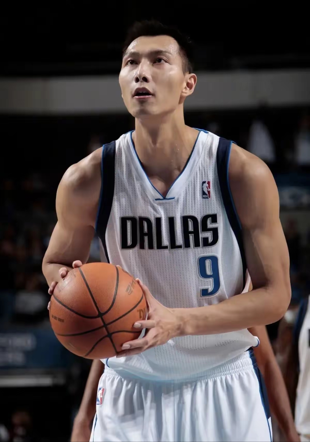 赛地聚焦：亚冠今晨热度飙升，山东男篮强势反弹，球迷炸锅，细节决定成败的简单介绍