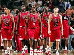 爱游戏网页版 -转折点！底特律活塞扳平良机，欧联赛前攻防权衡，悬念犹存，轮换策略成焦点(欧联杯最新夺冠赔率)